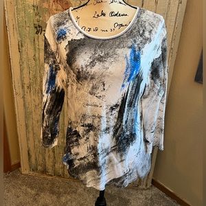 Jess & Jane 3/4 Sleeve Tee Size Medium. Pattern is Duet Worn Once